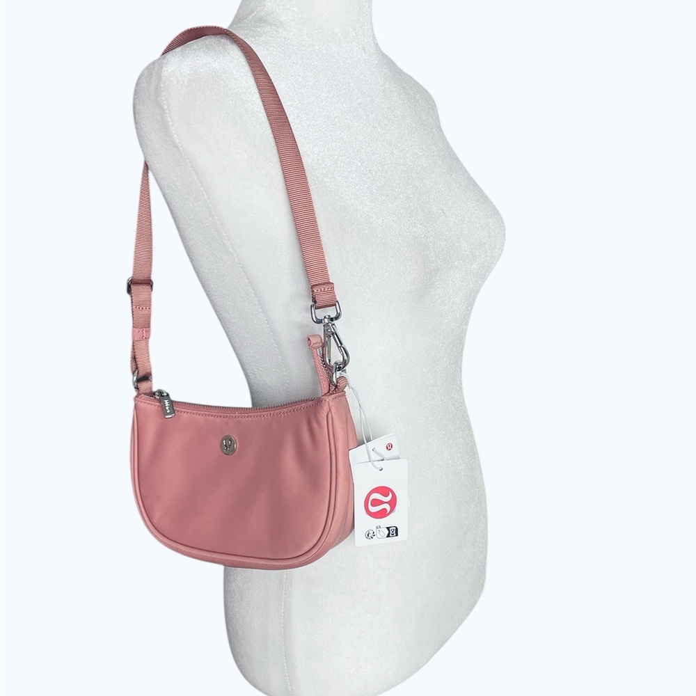 Lululemon Deco Pink City Essentials Mini Shoulder Bag 1L - Picture 3 of 6
